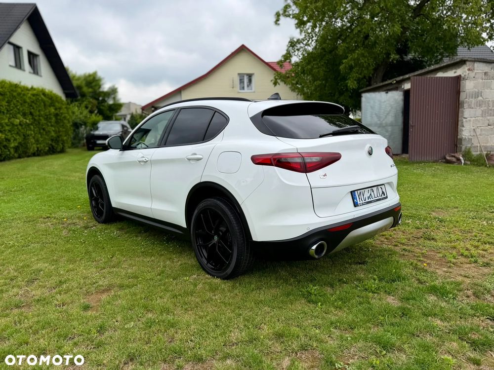 Alfa Romeo Stelvio 2.0 Turbo Veloce TI Q4 - 4
