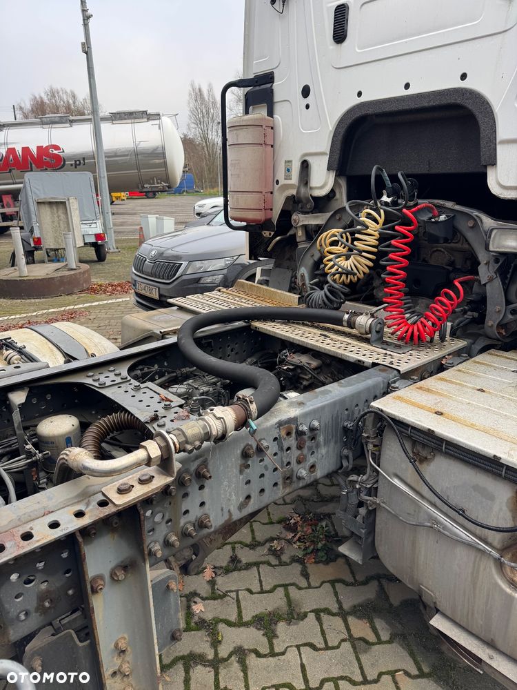 Mercedes-Benz Actros - 5