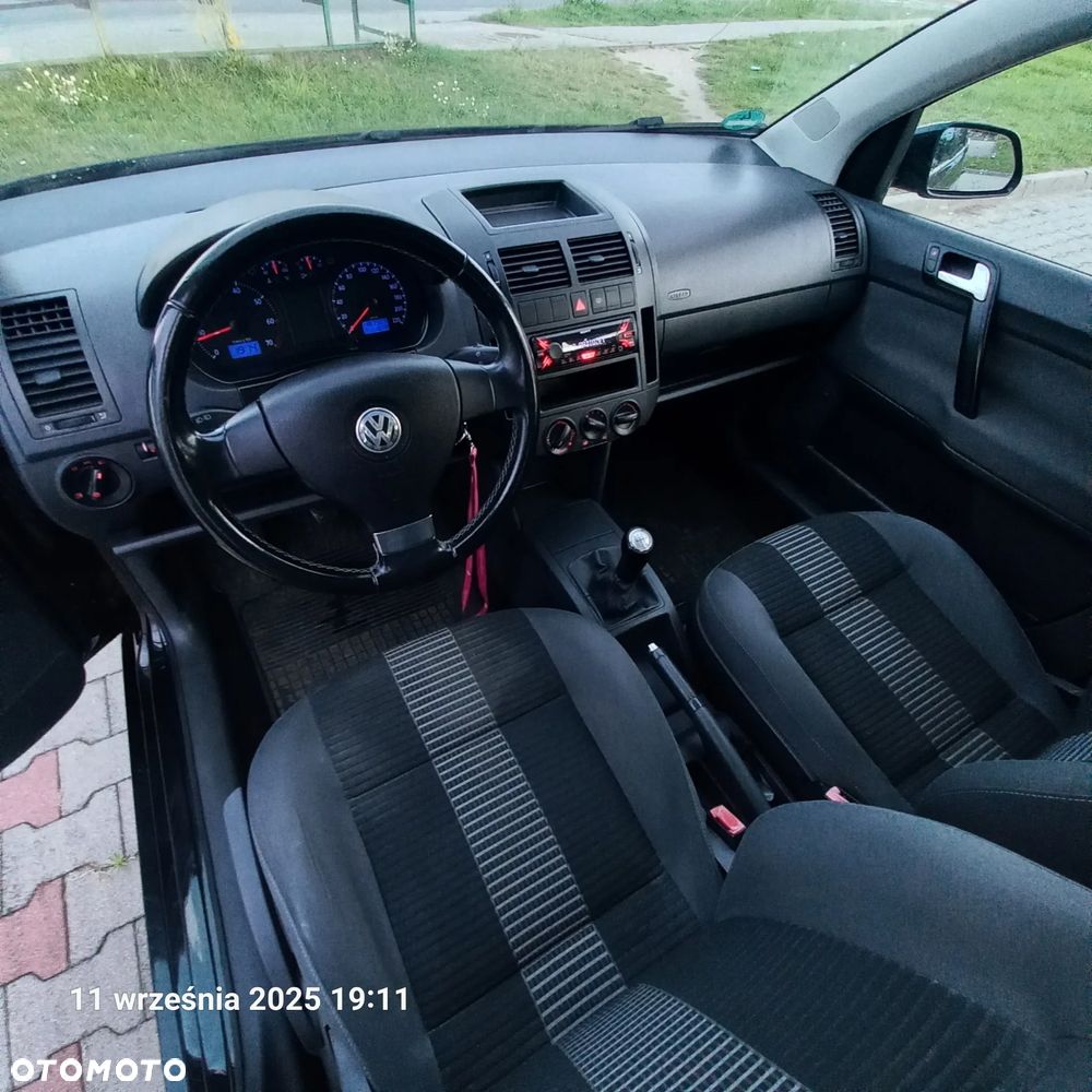 Volkswagen Polo - 8