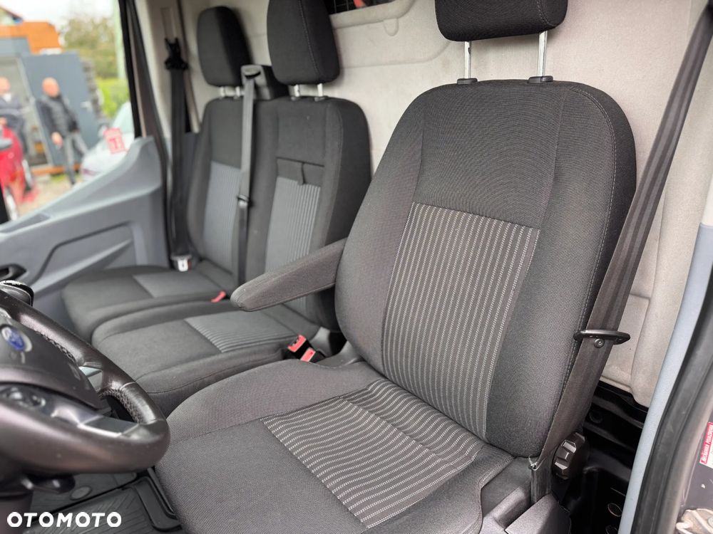 Ford Transit - 18