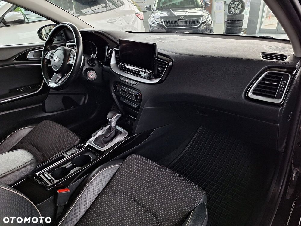 Kia Ceed 1.4 T-GDI L Business Line Plus DCT - 16