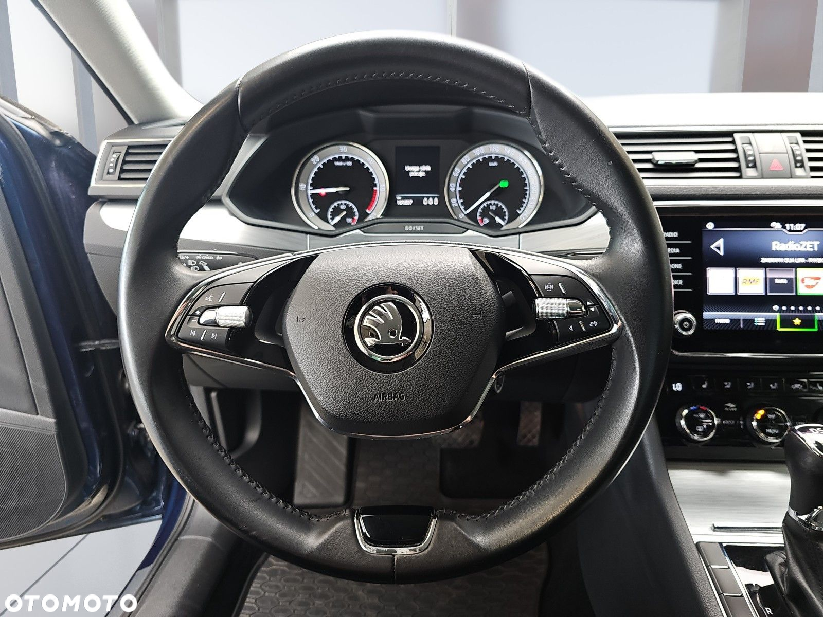 Skoda Superb 2.0 TDI SCR Ambition DSG - 9