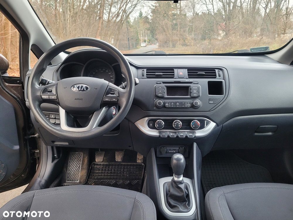 Kia Rio 1.4 M - 9