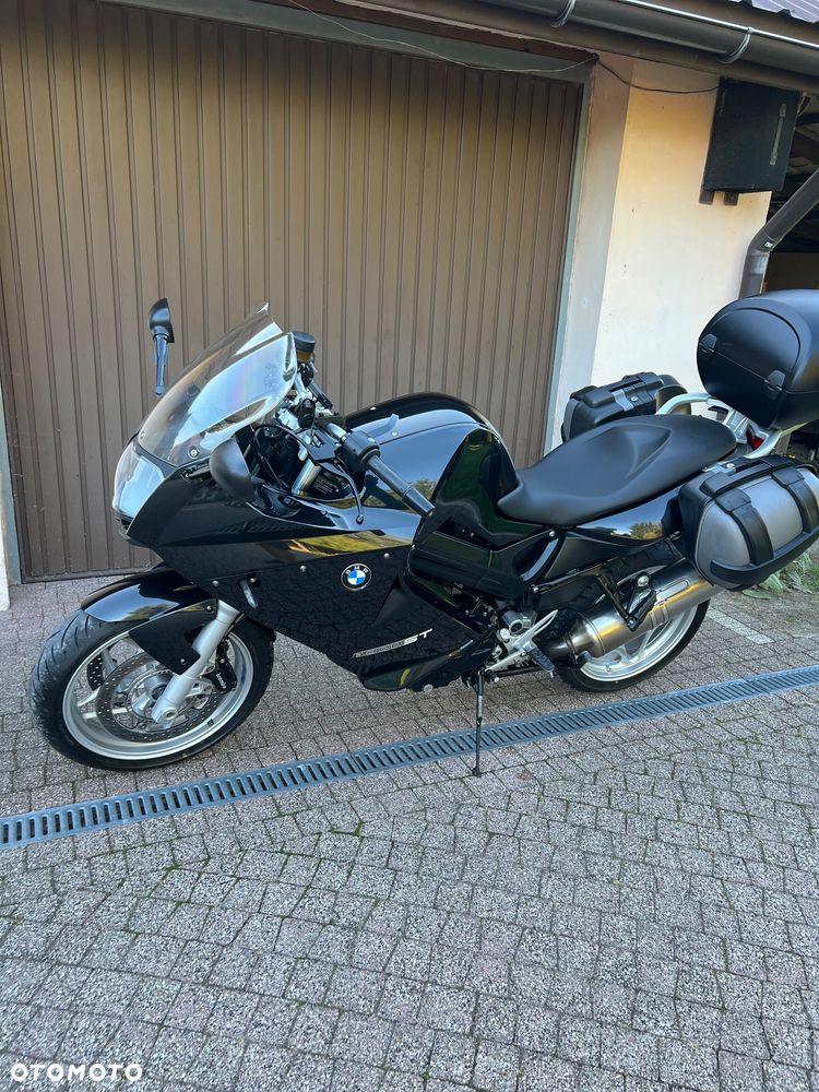 BMW F - 21