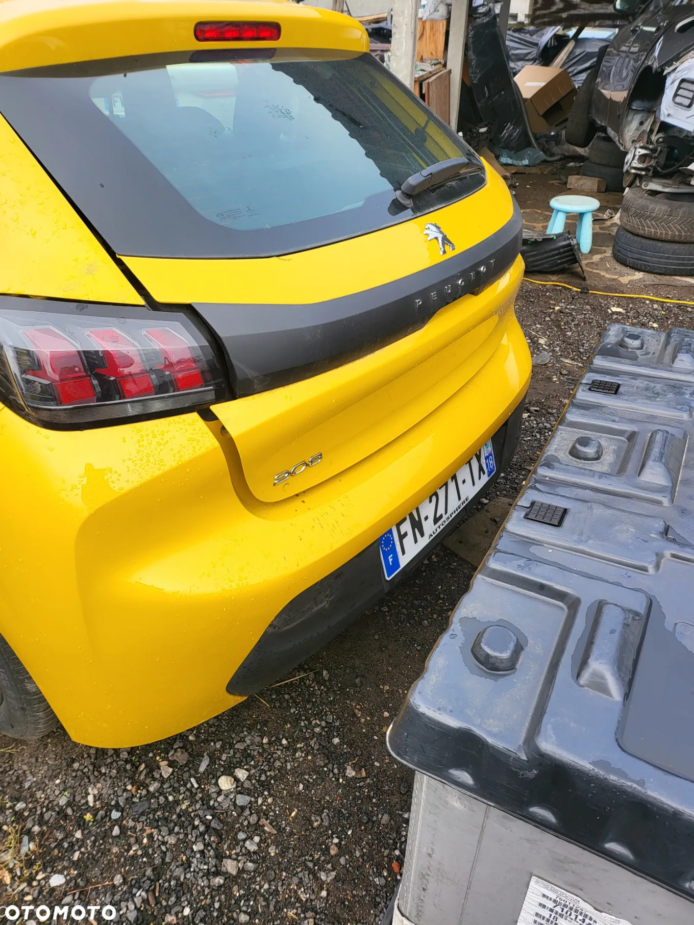 Peugeot 208 - 5
