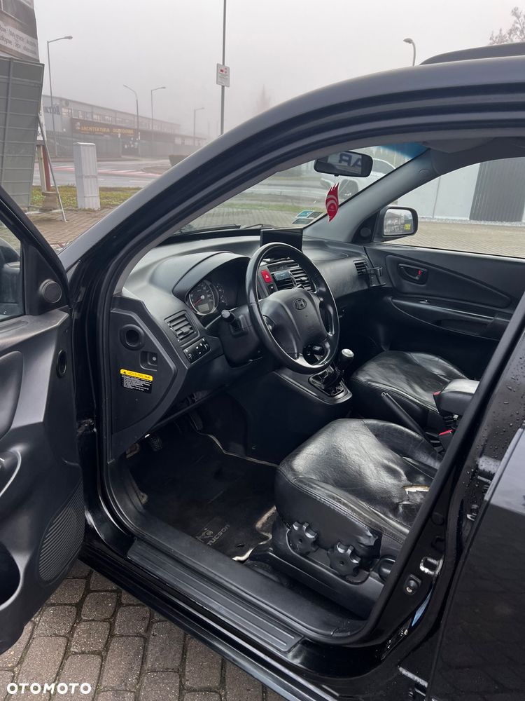 Hyundai Tucson 2.0 Comfort 2WD - 16