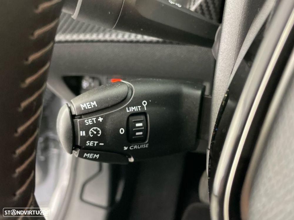 Peugeot 208 1.2 PureTech Active - 15