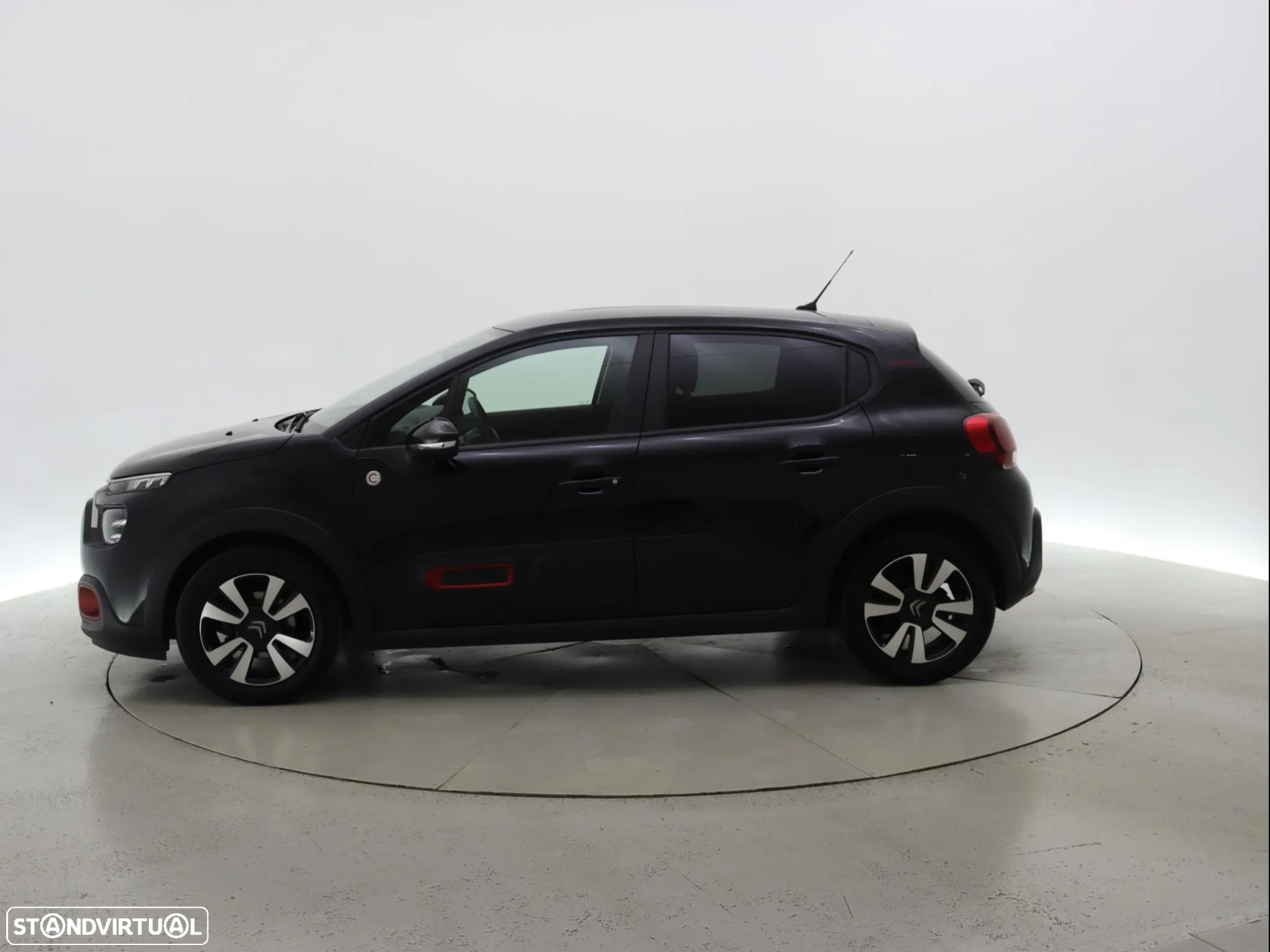Citroën C3 1.2 PureTech C-Series - 2