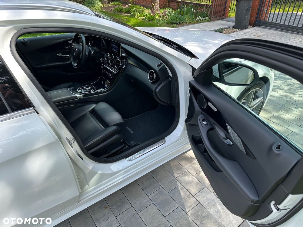 Mercedes-Benz Klasa C 200 7G-TRONIC - 11