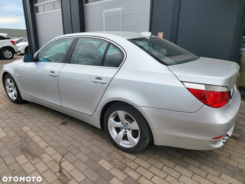 BMW Seria 5 520i - 19