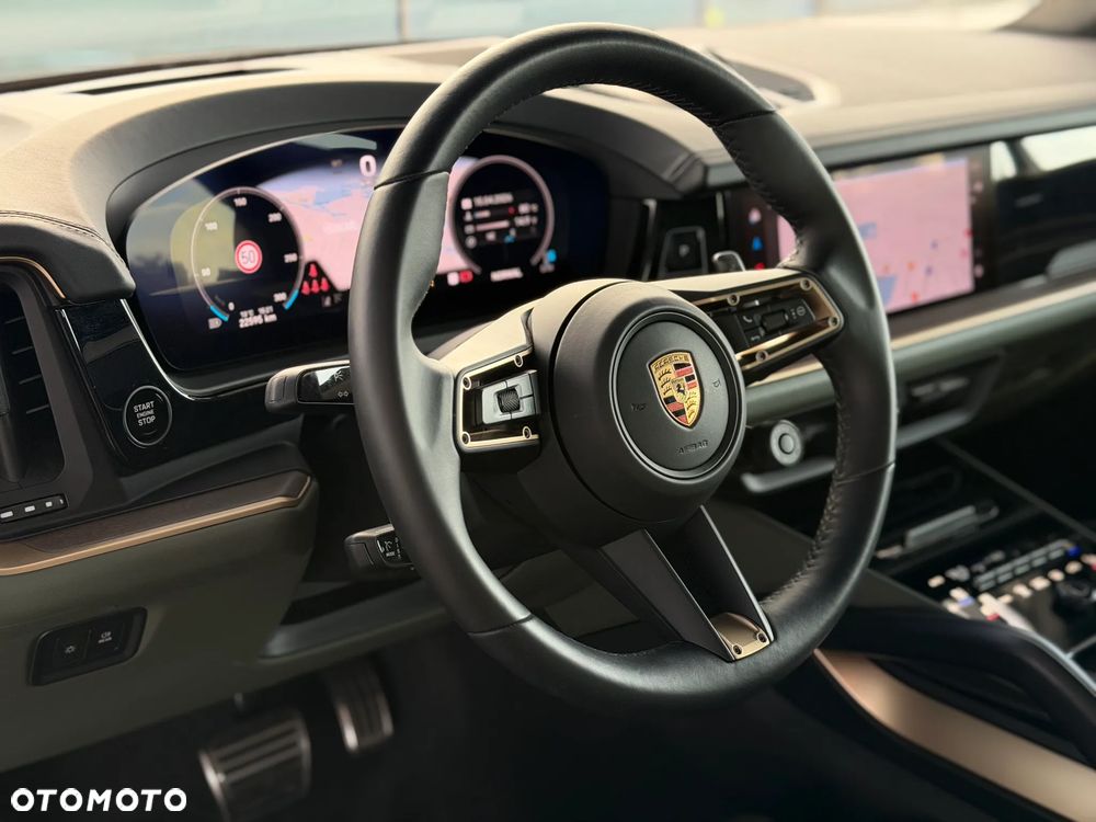 Porsche Cayenne - 15
