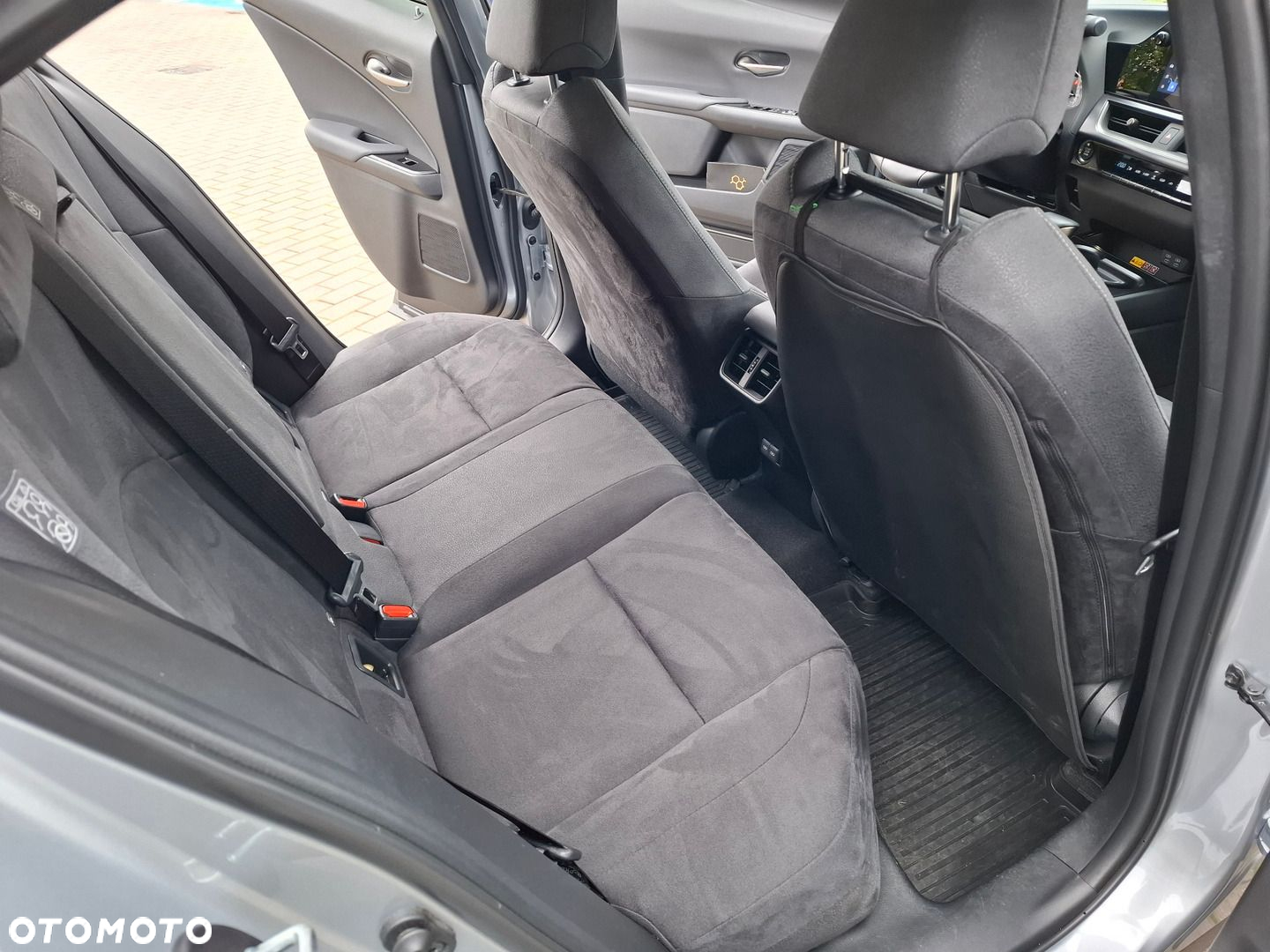 Lexus UX - 23