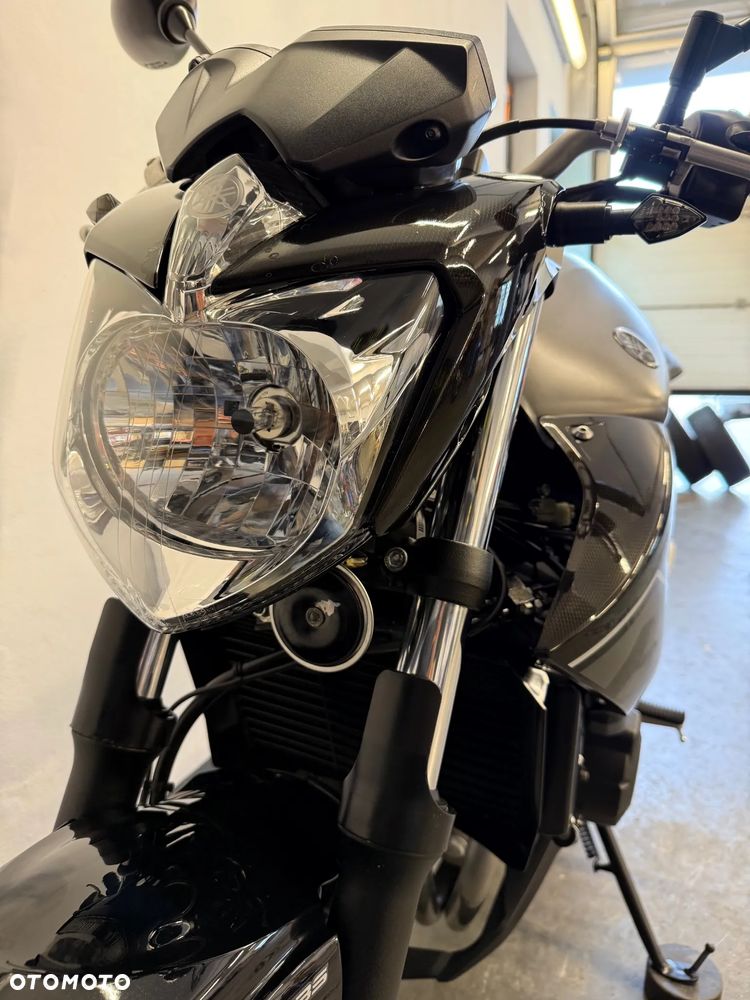 Yamaha XJ - 25
