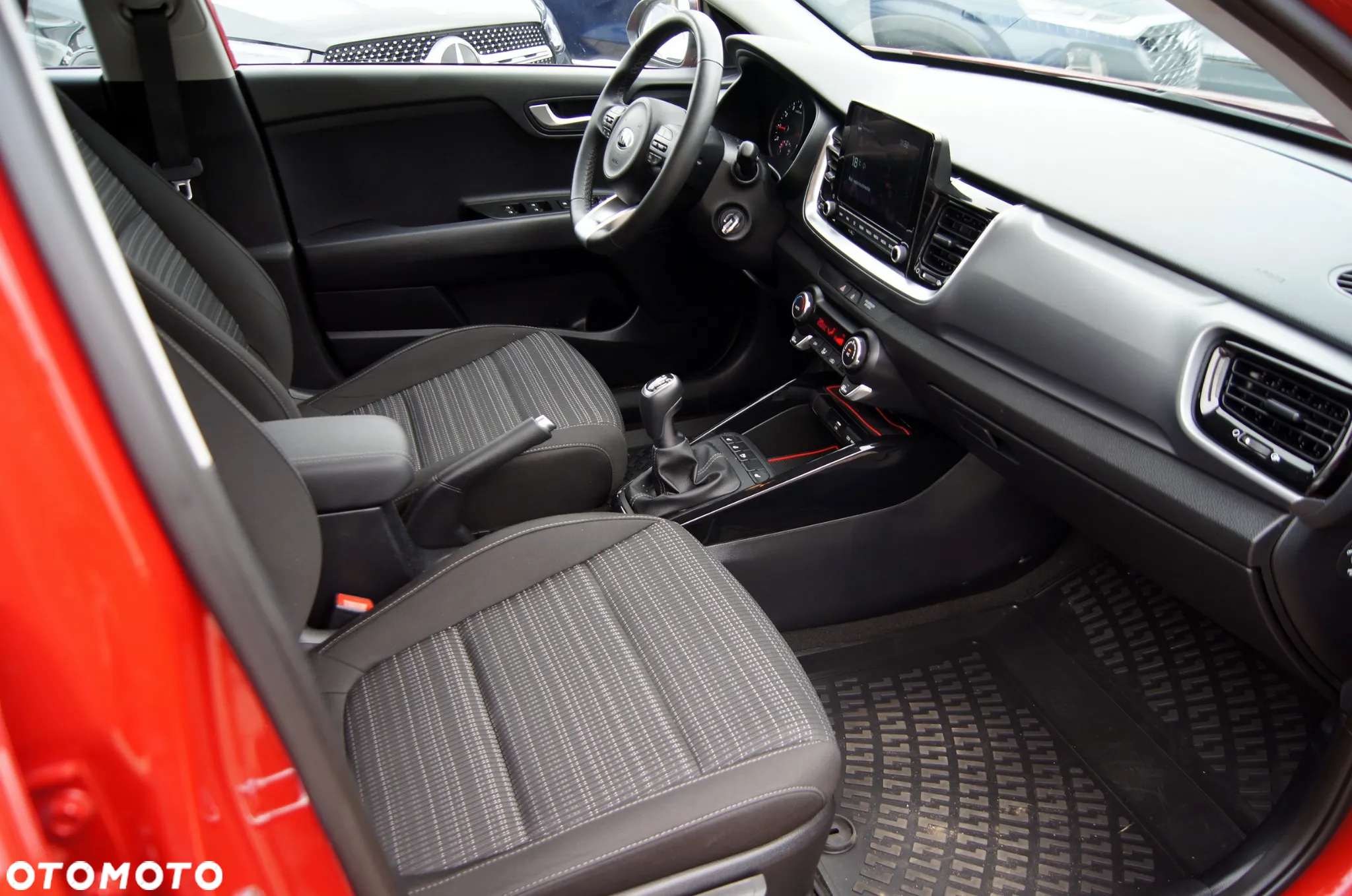 Kia Stonic 1.0 T-GDI L - 14