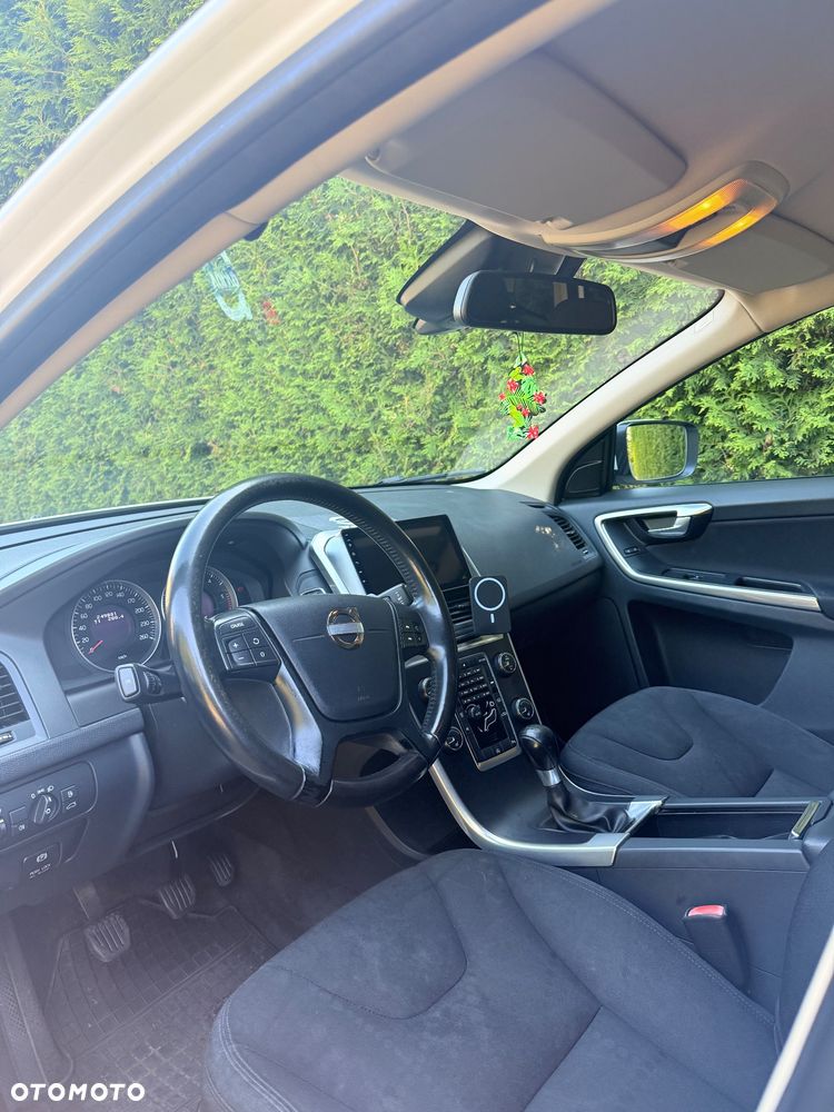 Volvo XC 60 D4 Kinetic - 2
