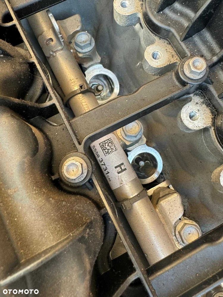 Wtryski listwa Opel Astra K 1.2 benzyna F12SHL  komplet - 2