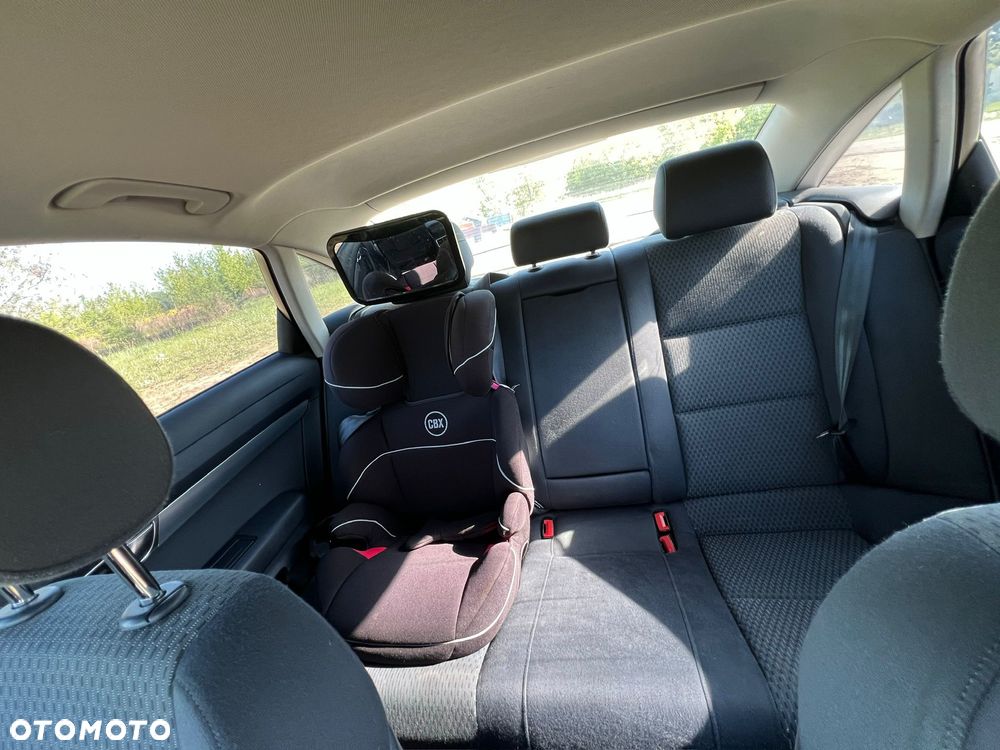 Audi A6 Limousine 2.4 - 18