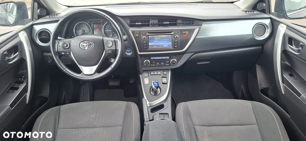 Toyota Auris - 12