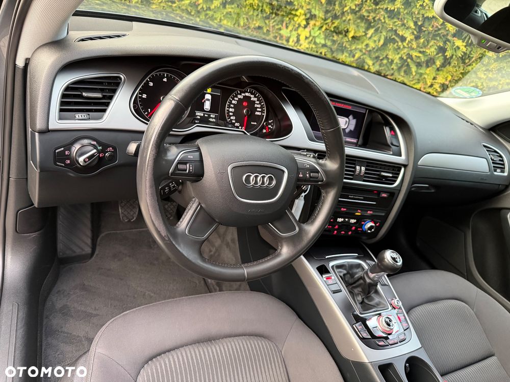 Audi A4 Avant 2.0 TDI DPF Attraction - 7