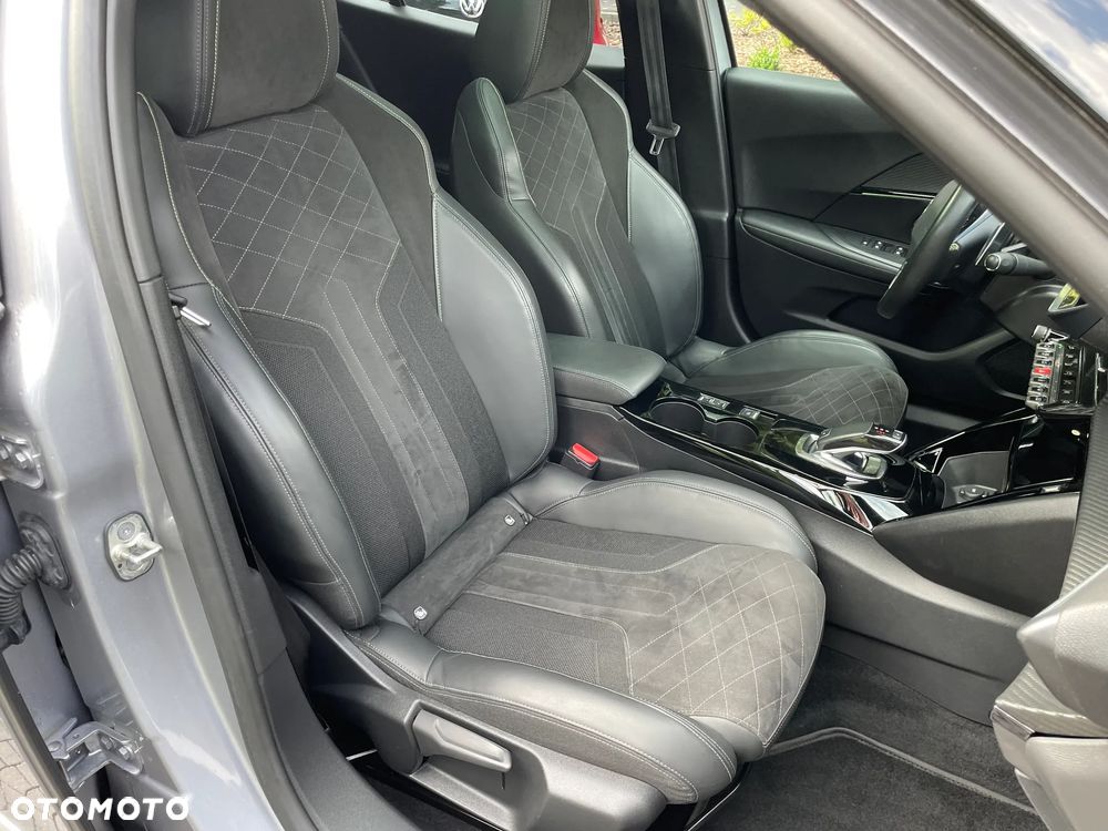 Peugeot 2008 1.2 PureTech GT S&S EAT8 - 19