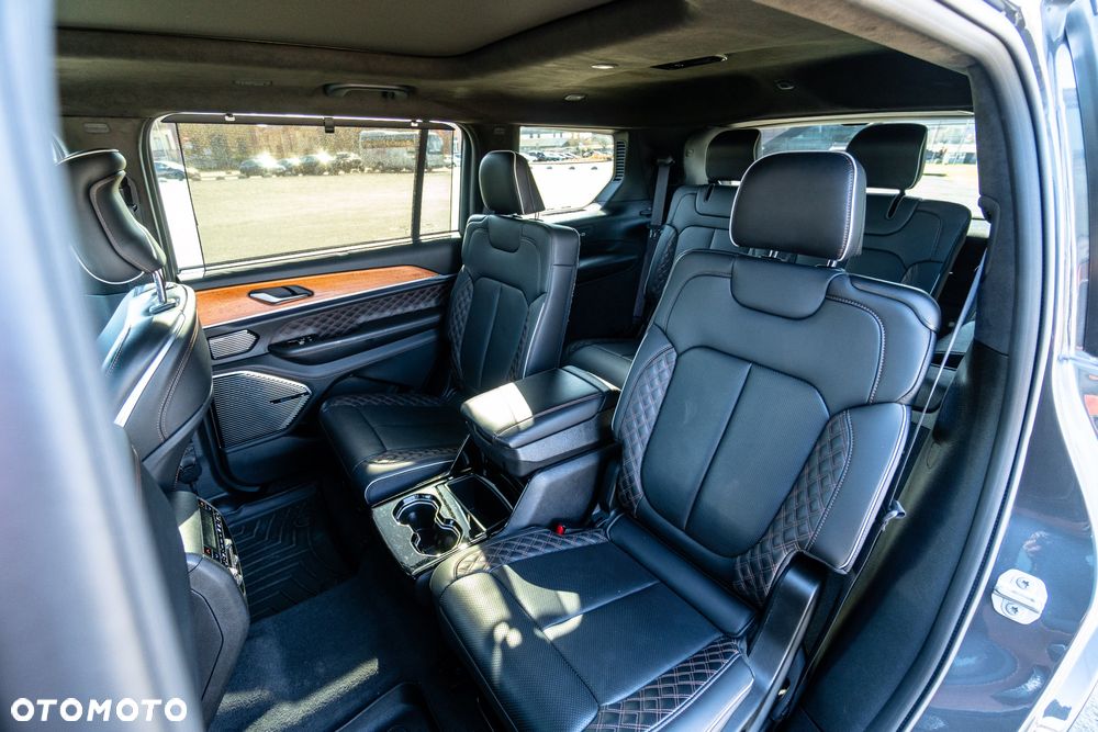 Jeep Grand Cherokee 5.7 V8 HEMI Summit - 27