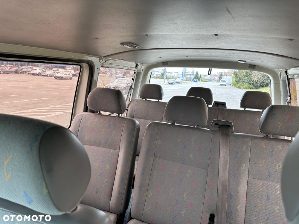 Volkswagen Transporter - 12
