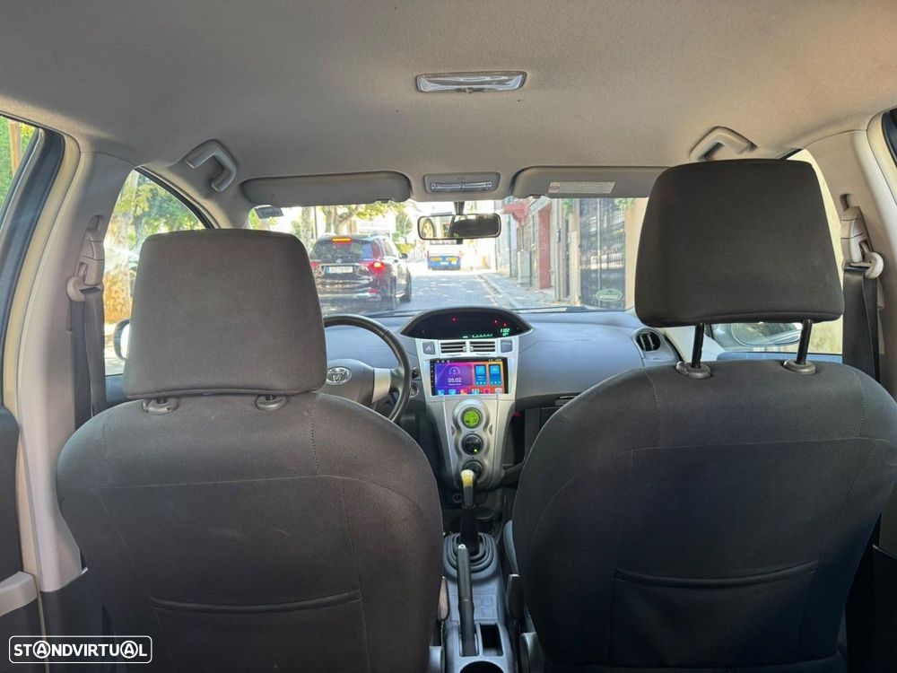 Toyota Yaris 1.4 D-4D AC - 14