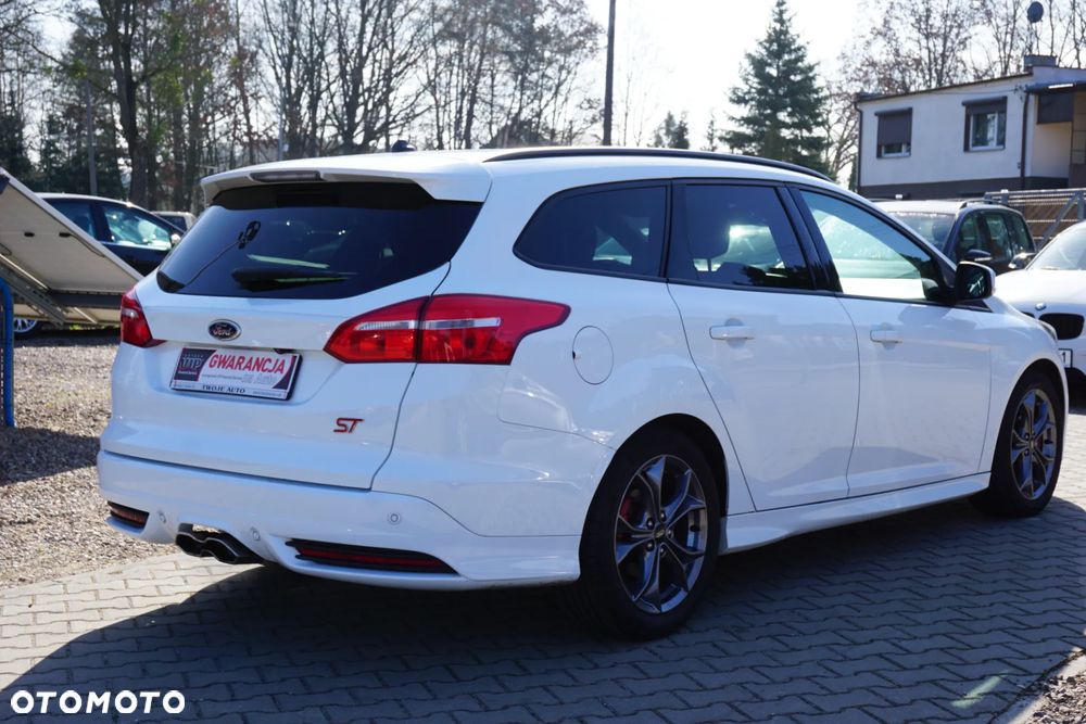 Ford Focus SW 2.0 EcoBoost ST Leather Exclusive Pack - 3