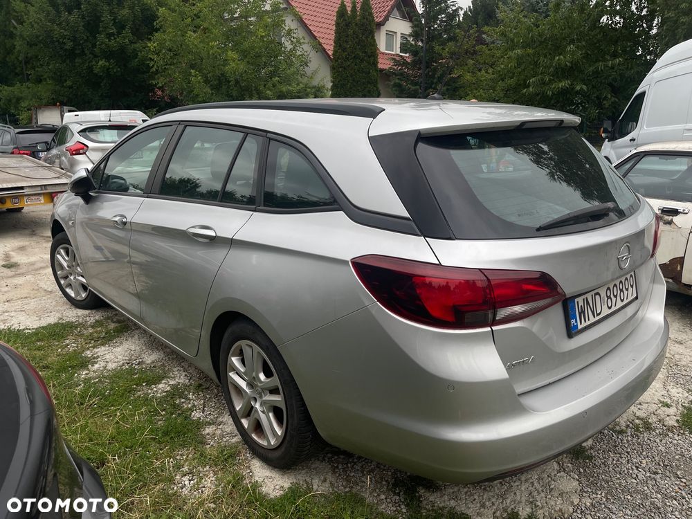 Opel Astra 1.2 T Business Elegance S&S - 5