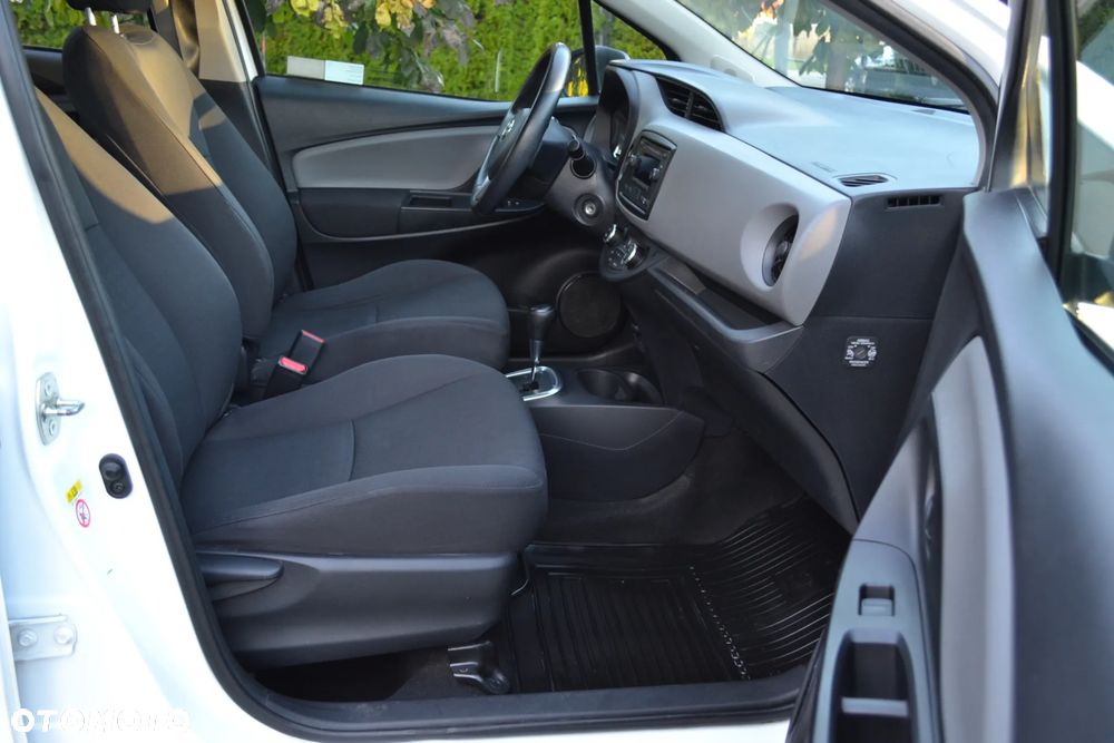 Toyota Yaris Hybrid 100 Active EU6 - 20