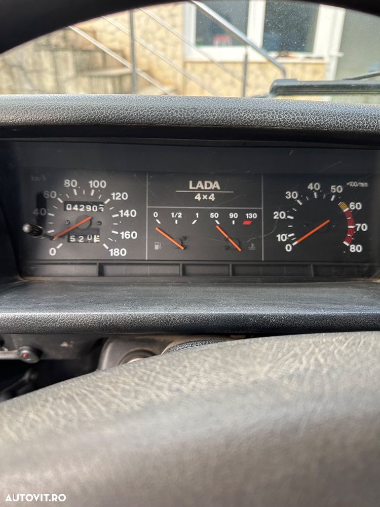 Lada Niva 1.7 4x4 - 7