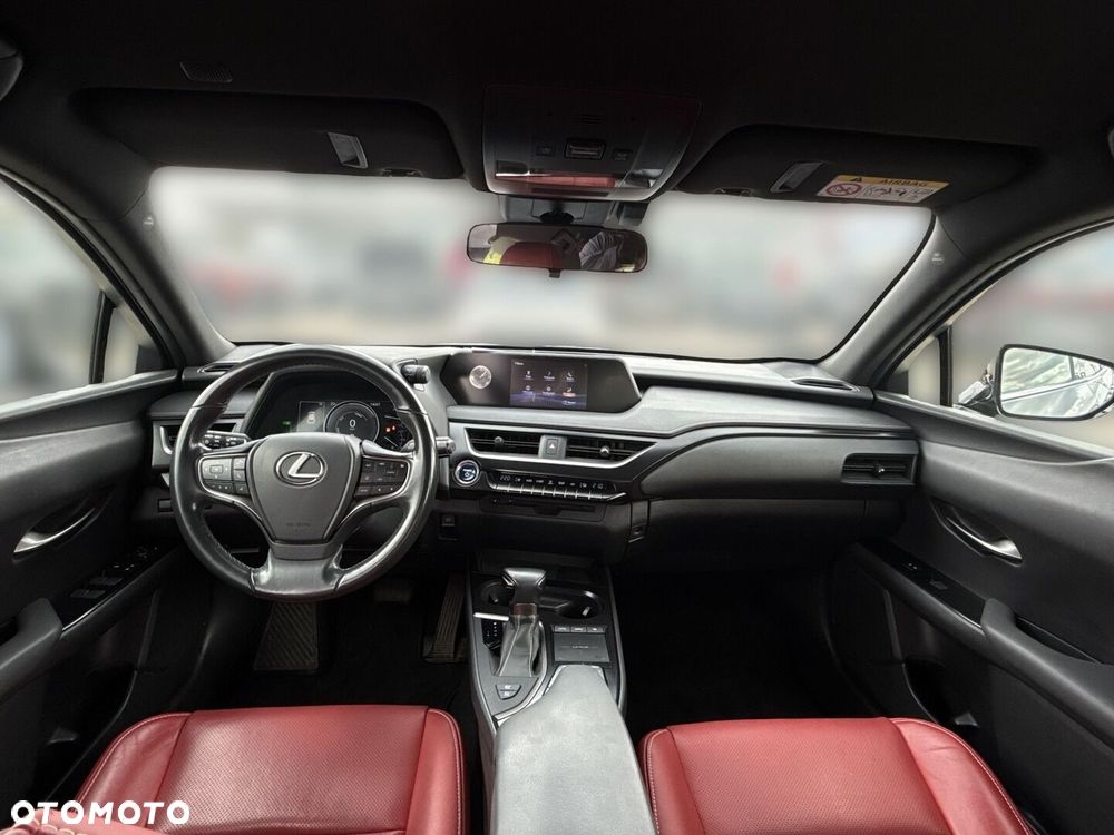 Lexus UX - 23