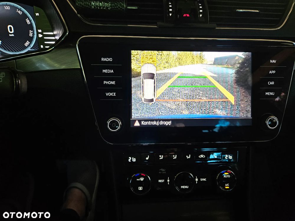Skoda Superb 2.0 TSI Ambition DSG - 15