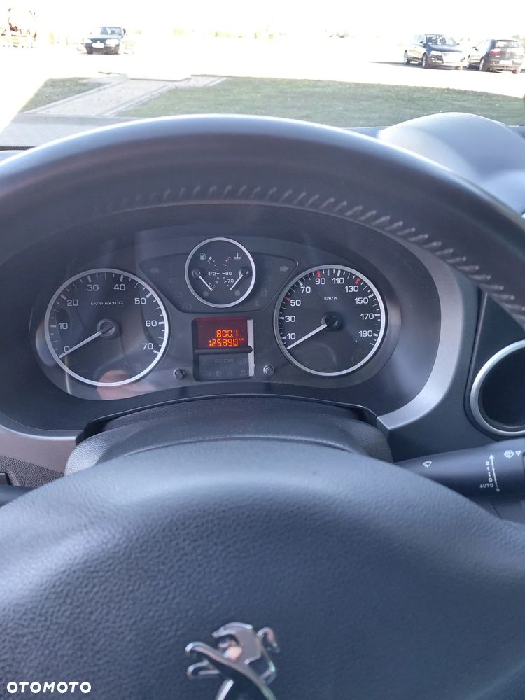 Peugeot Partner 1.6 BlueHDi Outdoor S&S - 10