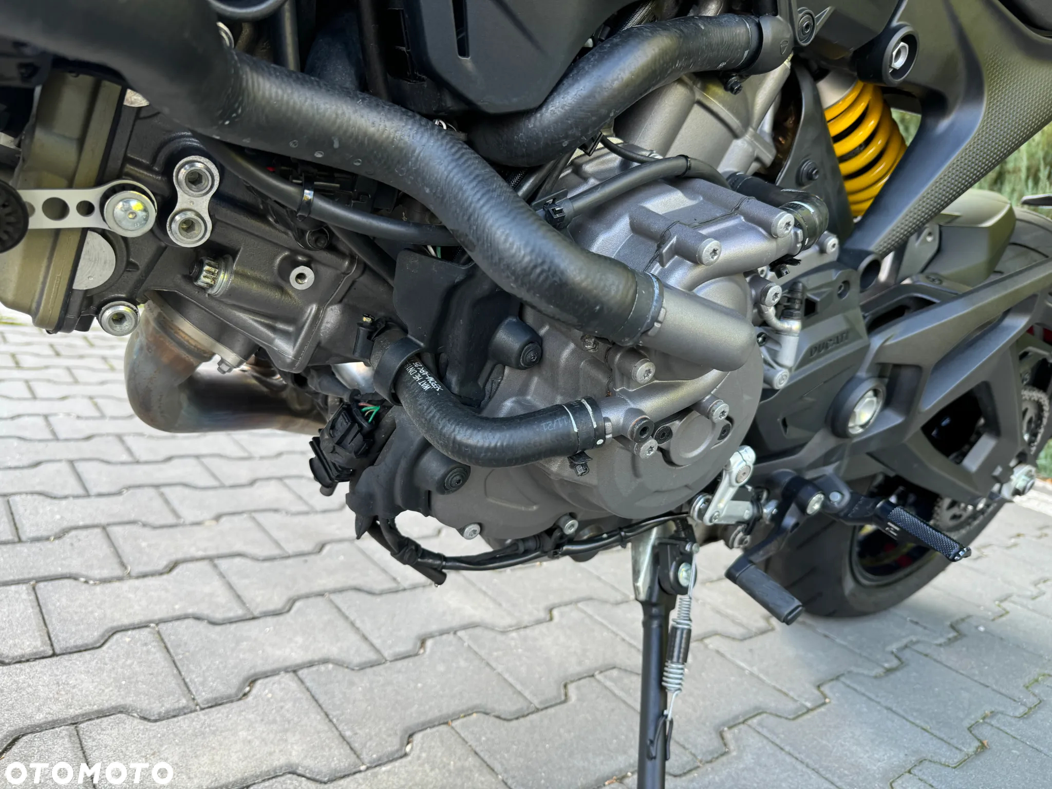 Ducati Monster - 17