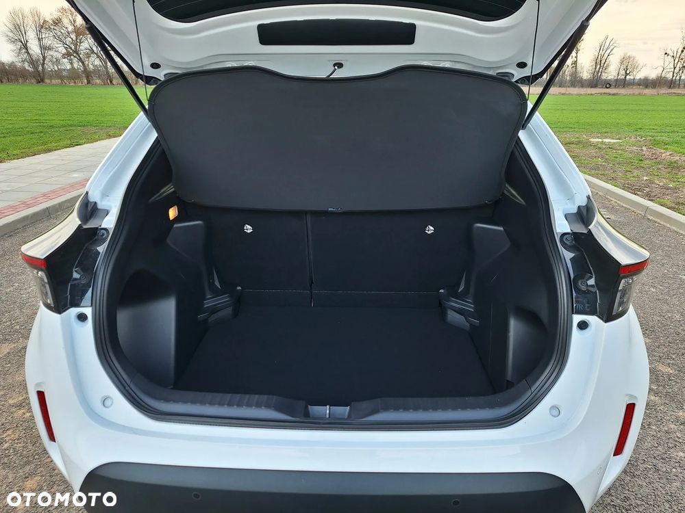 Toyota Yaris Cross 130 1.5 VVT-i Team Deutschland - 37