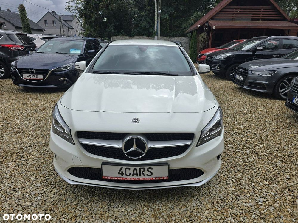 Mercedes-Benz CLA Shooting Brake 180 d - 2