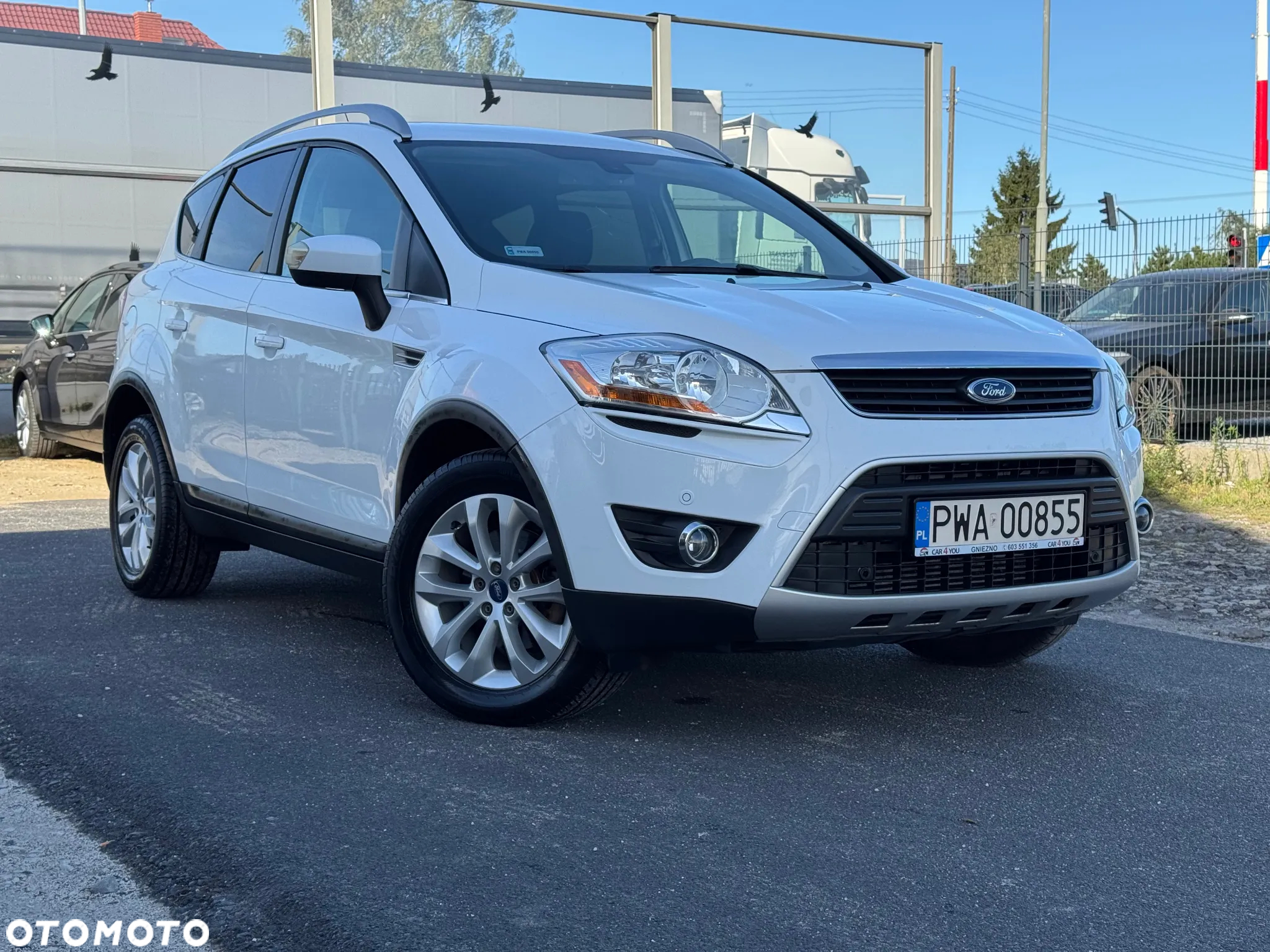 Ford Kuga 2.0 TDCi 2x4 Titanium - 2