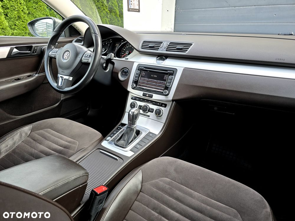 Volkswagen Passat 1.8 TSI Highline DSG - 26