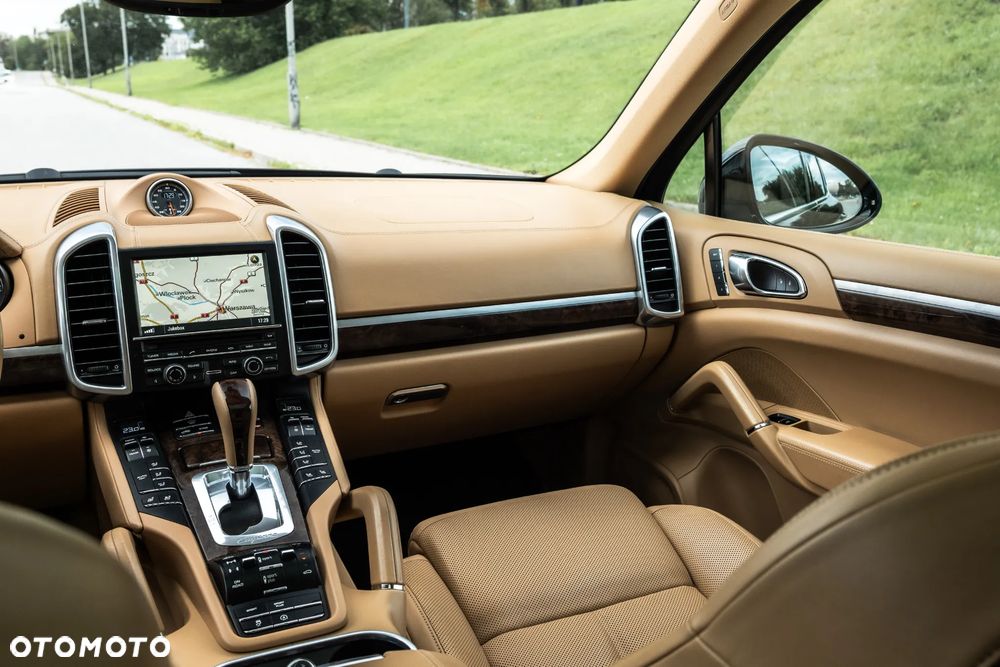 Porsche Cayenne S - 19