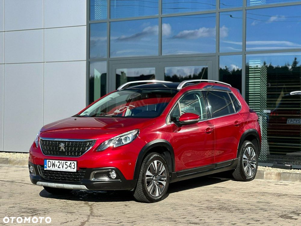 Peugeot 2008 1.2 Pure Tech Allure S&S - 4