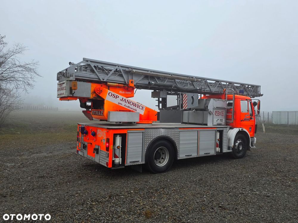 Mercedes-Benz 1422 - 17