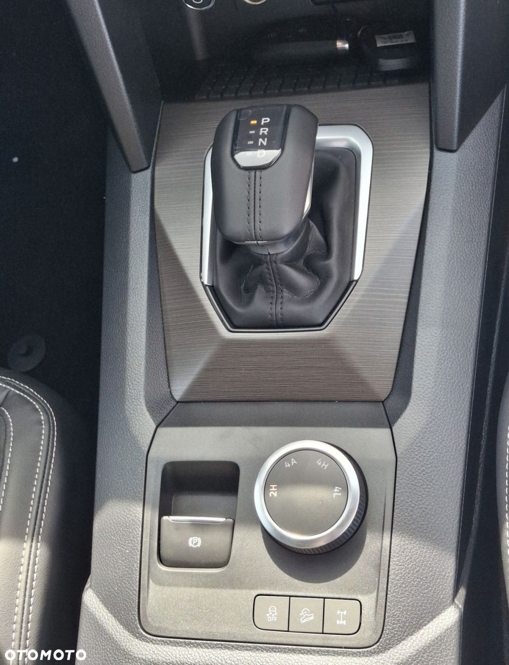Volkswagen Amarok - 27