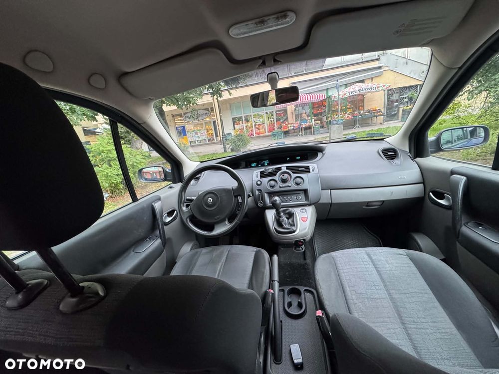 Renault Scenic 1.9 dCi Expression - 9