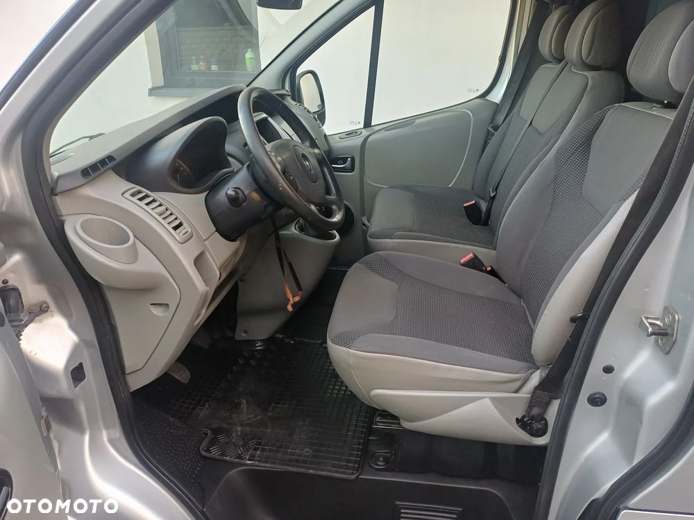 Renault Trafic - 15