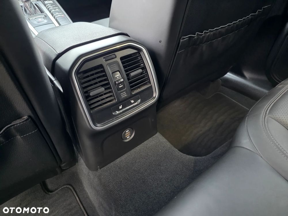 Porsche Macan PDK - 16