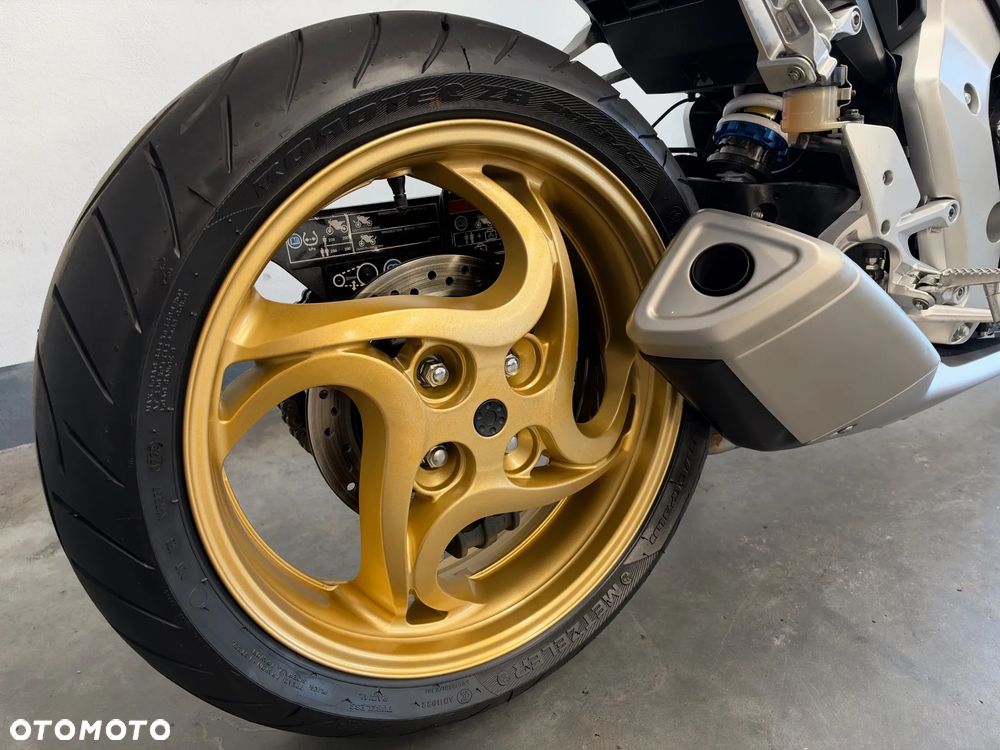 Honda CB - 37