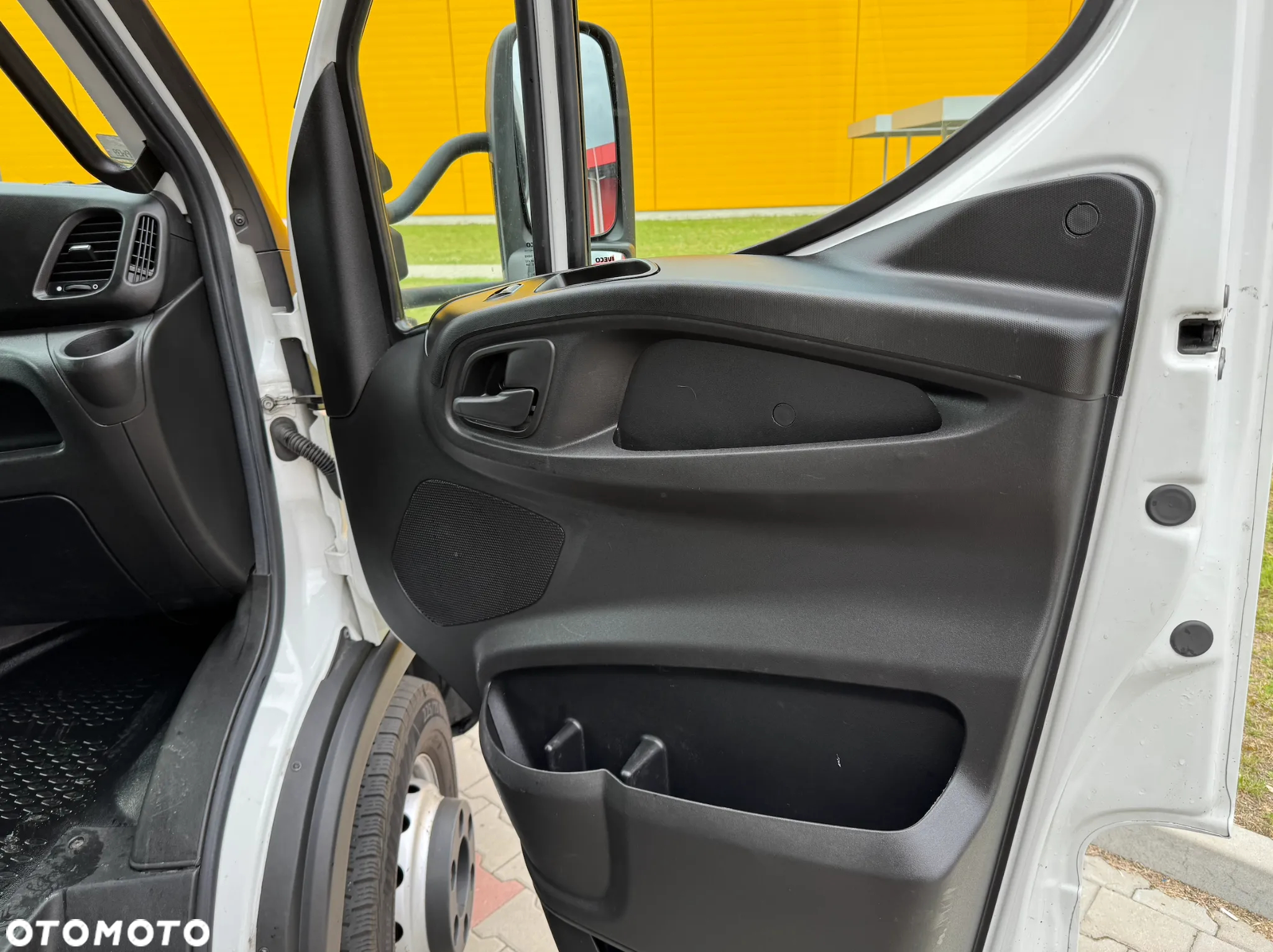 Iveco 70C18 - 8