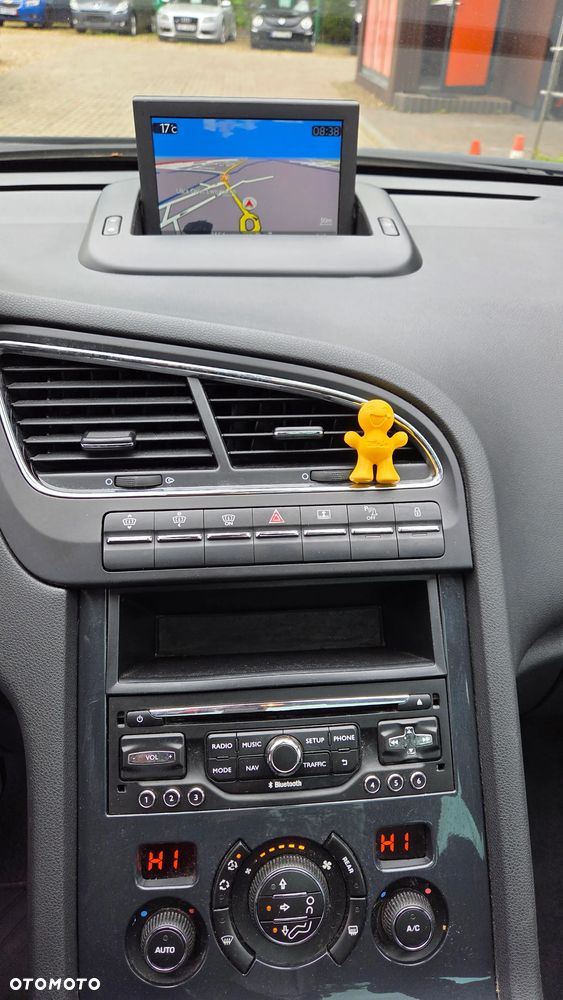 Peugeot 5008 HDI 150 Allure - 20