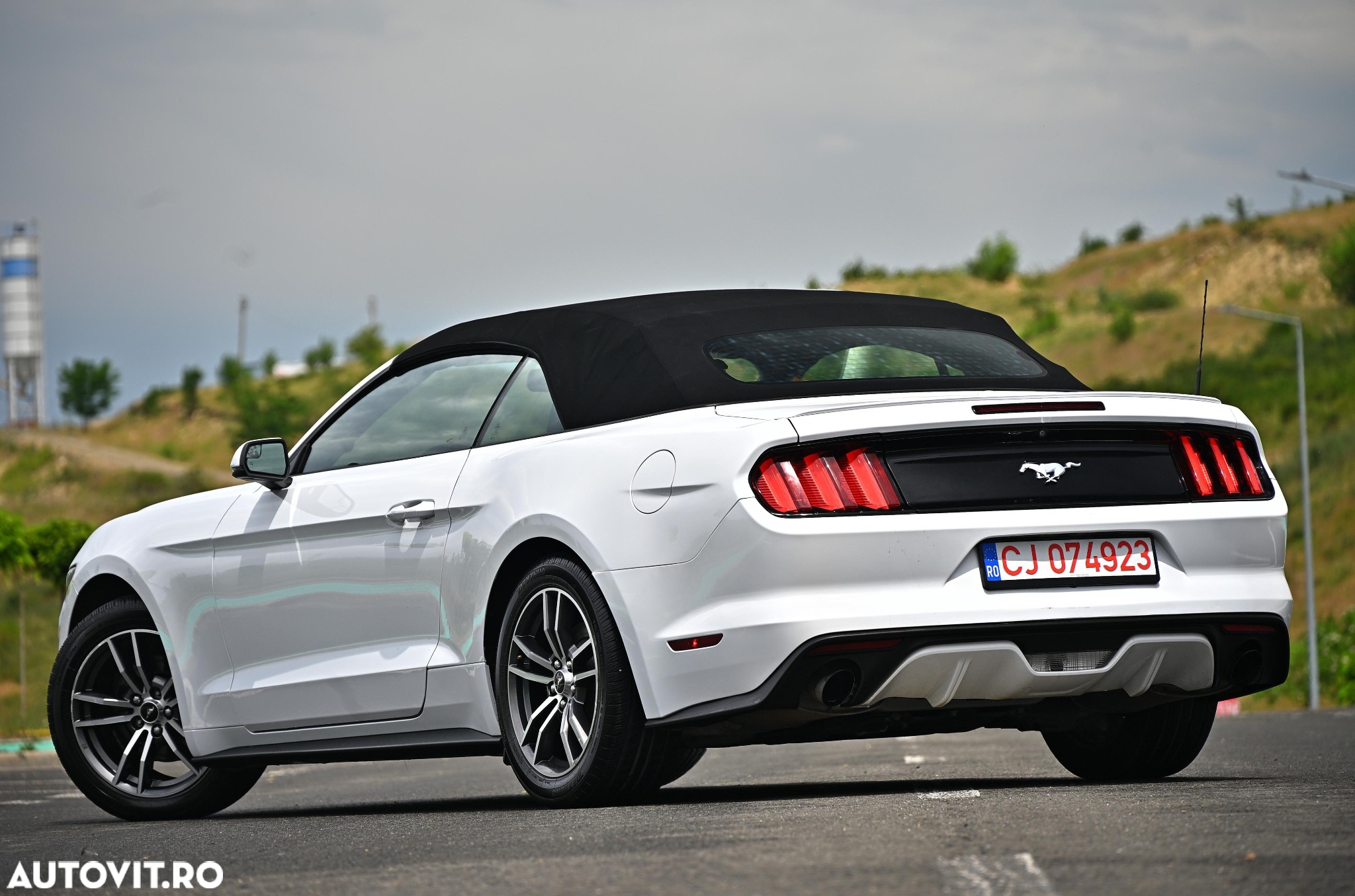 Ford Mustang Cabrio 2.3 Eco Boost - 20